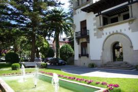 Hotel Restaurante Palacio Arias  casa rural en Navia (Asturias)