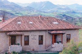 La Casona de Villabaju I y II casa rural en Infiesto (Asturias)
