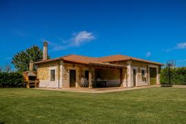 Casas Rurales La Ermita I y II casa rural en Sasamon (Burgos)