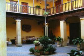 Casa Palacio Conde de Garcinarro casa rural en Huete (Cuenca)