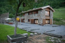 Can Camps casa rural en Ogassa (Girona)