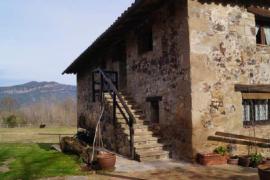 Mas Pujolàs casa rural en Santa Pau (Girona)