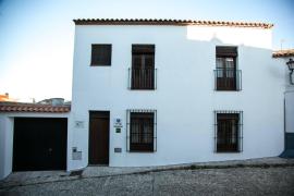 La Fonda del Castillo casa rural en Cumbres De San Bartolome (Huelva)