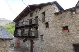 Cal Fuster casa rural en Civis (Lleida)