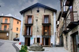 L'Oficial casa rural en Esterri D' Aneu (Lleida)