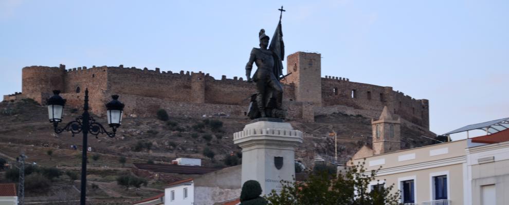 Monumento a Hernán Cortés