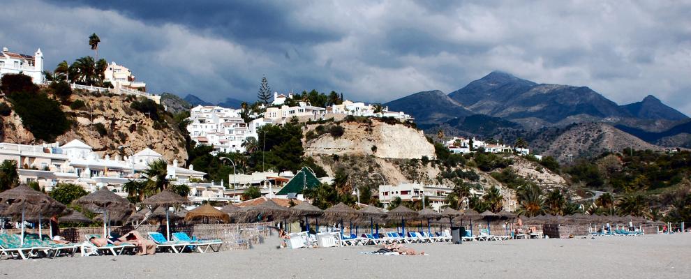 Playa de Cala Del Pino en Nerja, Málaga - Clubrural