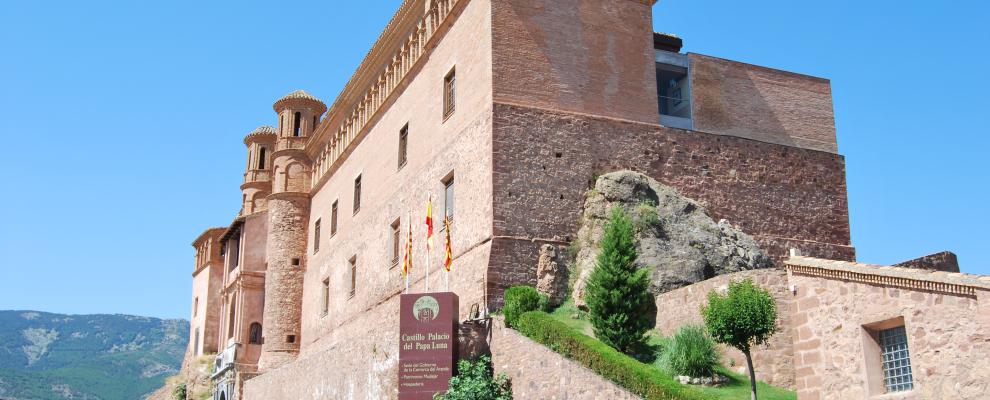 Castillo Palacio de Los Luna